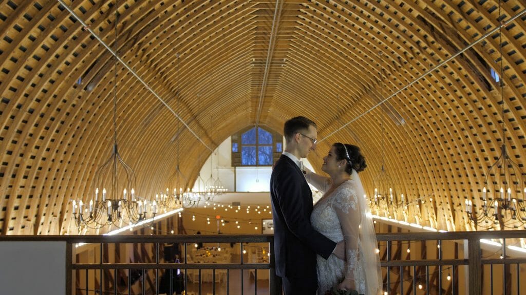 Winmock Barn Bride and Groom