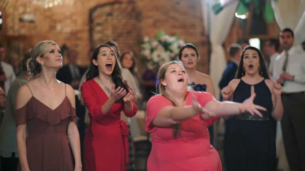 Bouquet Toss Fail